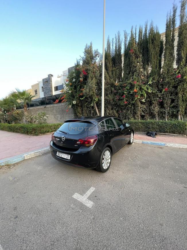 Opel Astra Diesel Manuelle 2012 à Agadir