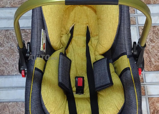 Siège auto pour bébé 