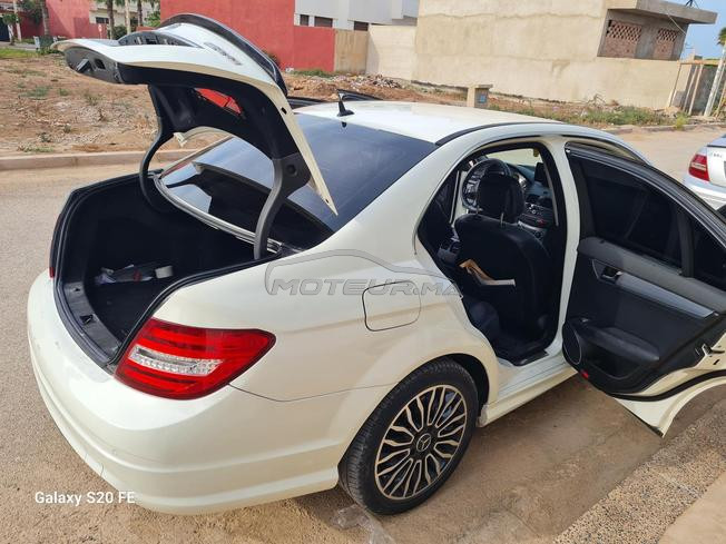 Mercedes-Benz 220 Diesel Automatique 2008 à Nador
