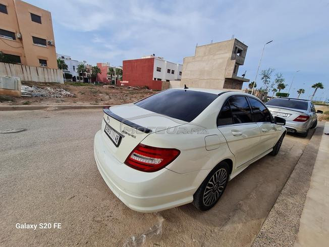Mercedes-Benz 220 Diesel Automatique 2008 à Nador