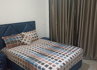 شقة قرب قهوة زنك لقدم البحر طابق أول 