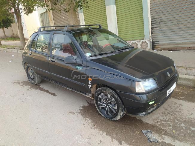 Renault Clio Essence Manuelle 1991 à Casablanca