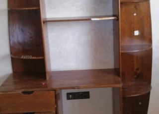 bureau avec tiroires et bibliothèque 