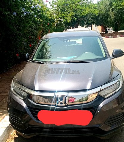 سيارة هوندا SUV HRV جميلة للبيع، يد أولى