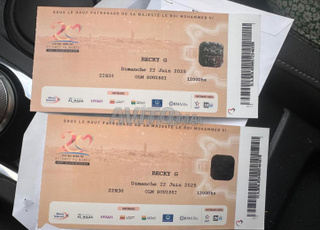 2 Tickets Becky G à vendre 