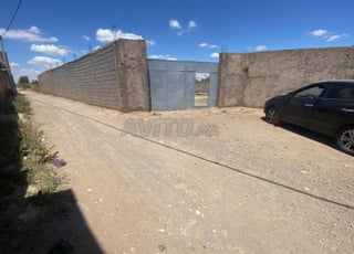 Dépôt 2300 m² à vendre à Harbil Marrakech