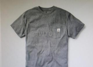 🧥 تيشورتات رجالية عصرية بجميع الألوان والمقاسات