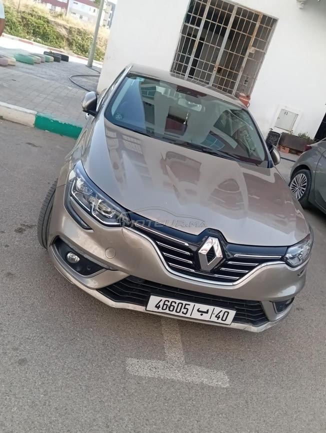 voiture Mégane 4 avendre automatique