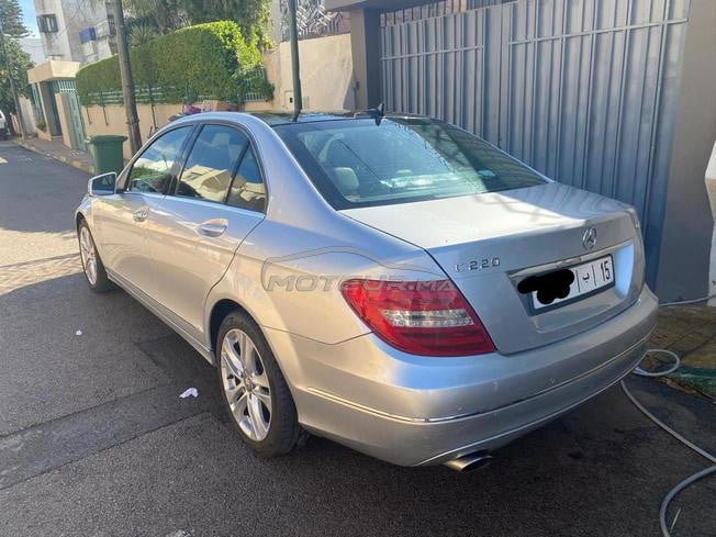 Mercedes-Benz 220 Diesel Automatique 2014 à Ifrane