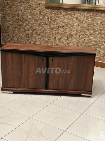 Lot 3 meubles en bois – Buffet et étagères