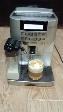 machine a cafe grain avec carfe a lait