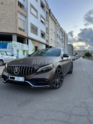Mercedes-Benz C220 Diesel–Pack C63 Brabus 