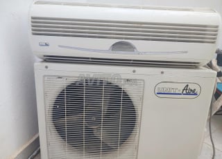 Climatiseur très bonne état 