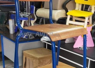 CHAISE SEMI METALLIQUE