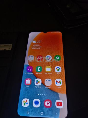 téléphone portable marque Samsung A23 - 2