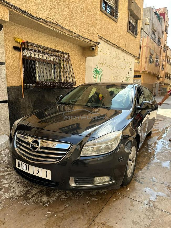 Opel Insignia Essence Manuelle 2010 à Mohammedia