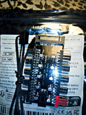 PC Gamer Fan HUB 10-PORTS Splitter JDID👇🏽👇🏽