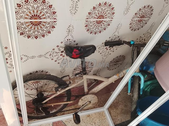 btwinn 327 mbihach khosa sbatahe dfrane