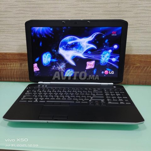 Dell i5 Ram 8 Disc 256 SSD écran 15