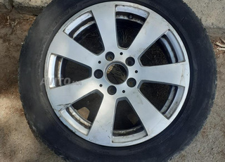 1 Jante avec pneus Michelin 205 55 16