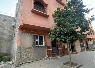 منزل للبيع محاميد معط الله قرب مسجد الاميرة