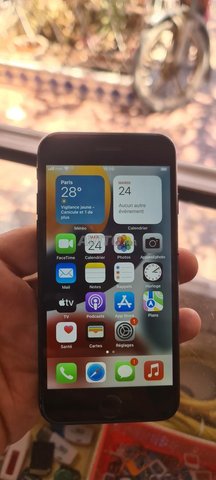 iPhone 7 32GO état patry 79