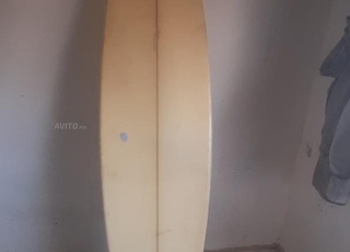 سلف خاص بالسباحه على الامواج