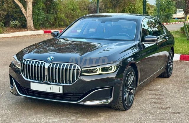 BMW série 745e hybride rechargeable 2020