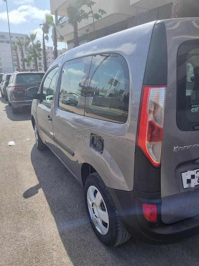 kangoo 1ère main en excellent état 