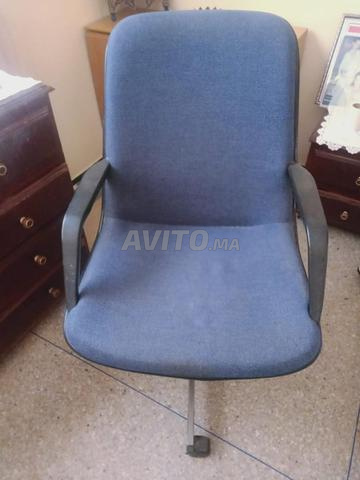 Deux chaises fauteuils en tres bonne état  - 2