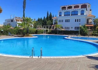 Résidence costa cabo avec picine