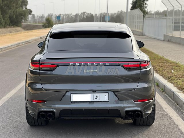 Porsche Cayenne coupé hybride Pack design 2023