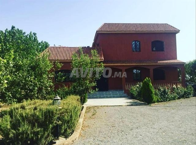 Belle Ferme titrée 2,2 ha Villa Piscine 300 arbres