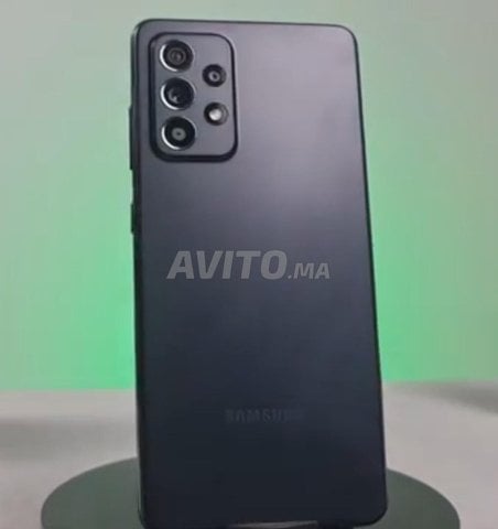 Samsung A52 état preseque neuf avec pochette 