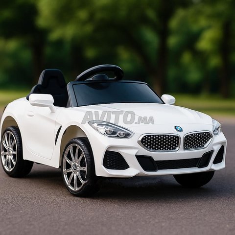VOITURE ÉLECTRIQUE POUR ENFANTS 12 V