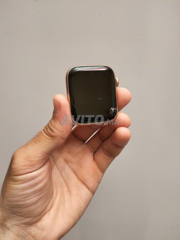 Apple watch series 5 44MM Khassha Afficheur 