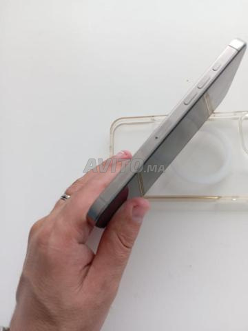 IPHONE 16 pro max  - 2