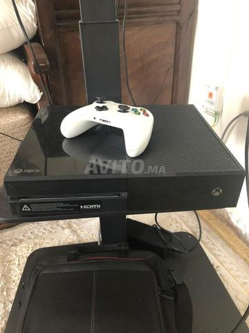 XBOX ONE avec 2 Manettes - GTA V et jeux intégrés - 2