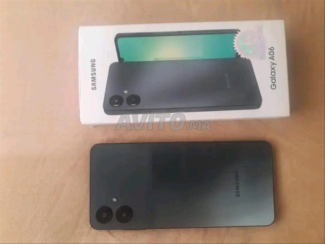 Samsung A06 Noir comme neuf