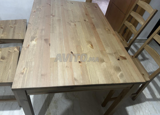 Table à manger avec 4 chaises – IKEA