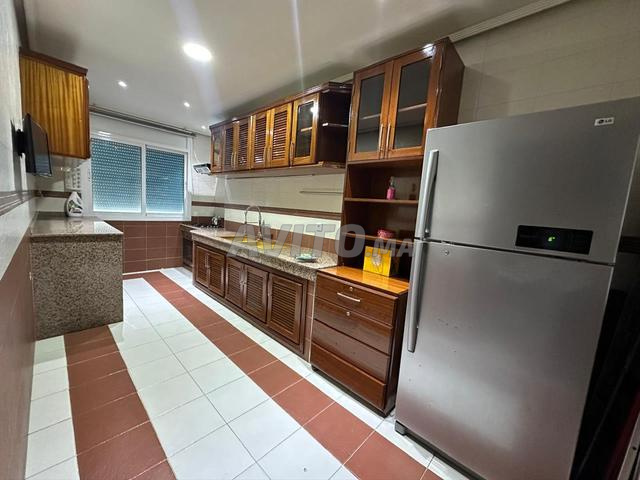 Appartement à louer 130 m² à Rabat - 2