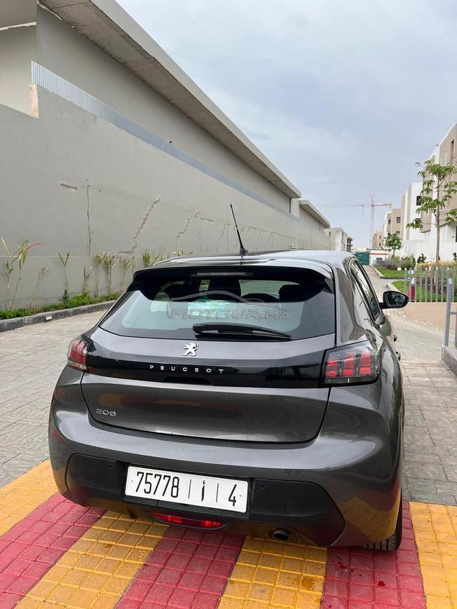 Peugeot 208 tout neuf