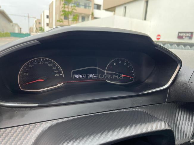 Peugeot 208 tout neuf