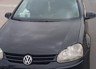 golf 5  a vendre 
