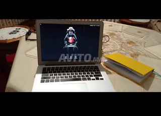 macbook air 2017 8gh 256 ssd neqa