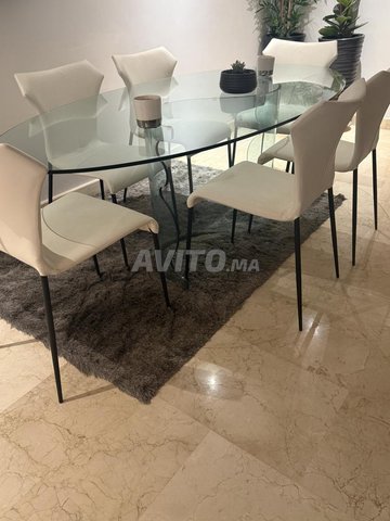 Table à manger avec chaise 