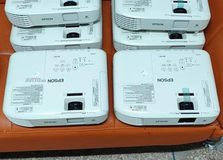 Vidéoprojecteur  EPSON EB-X05