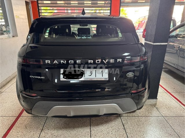 Range rover évoque 