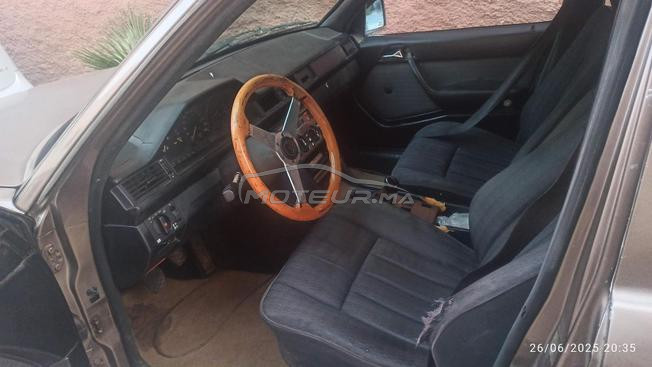 Mercedes-Benz 250 Diesel Manuelle 1985 à Tifelt
