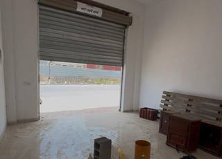 Magasins à vendre - proche BIM Flowers